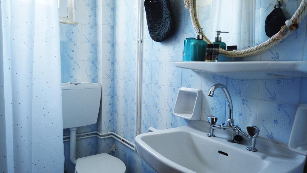 Fistiki Rooms Agia Marina  Екстер'єр фото